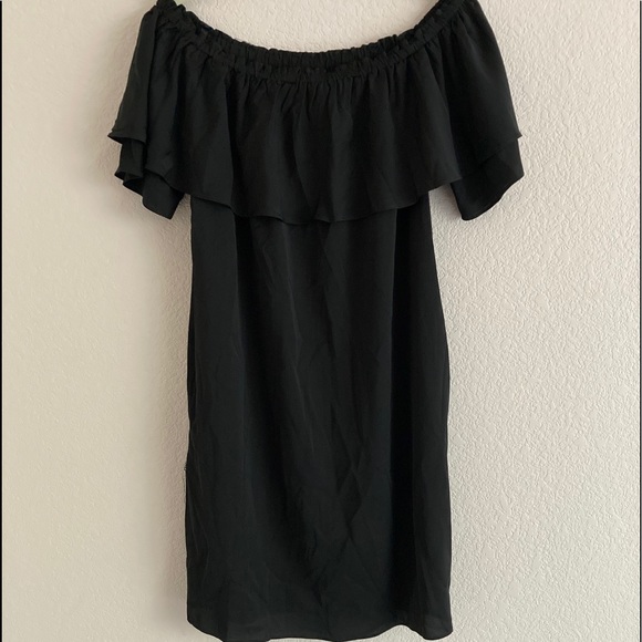 ‼️LAST CHANCE‼️NWT Black Off-the-Shoulder Dress - Picture 4 of 4
